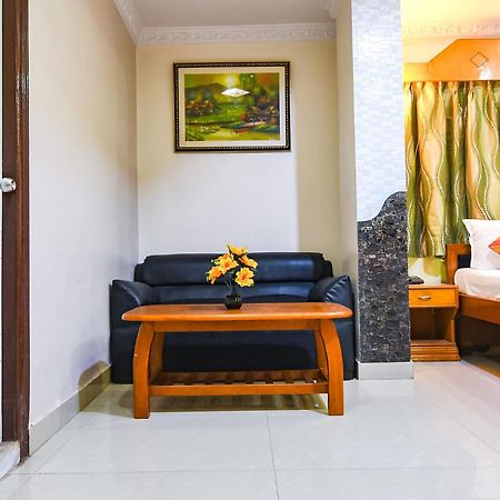 Fabexpress Wild Orchid - 800M From Medica Superspecialty Hospital Hotel Колката Екстериор снимка