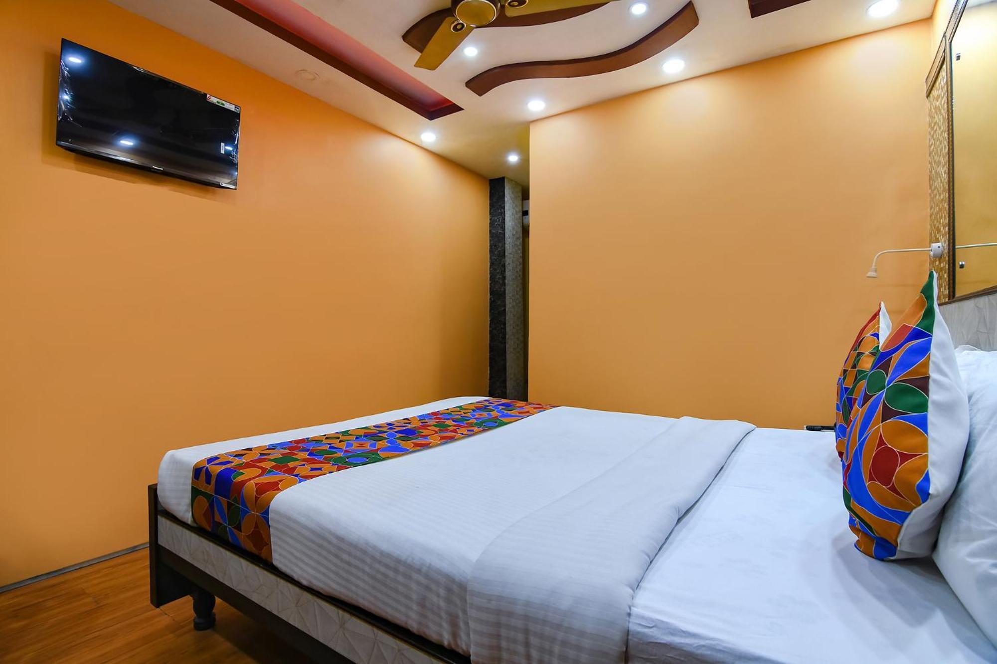 Fabexpress Wild Orchid - 800M From Medica Superspecialty Hospital Hotel Колката Екстериор снимка